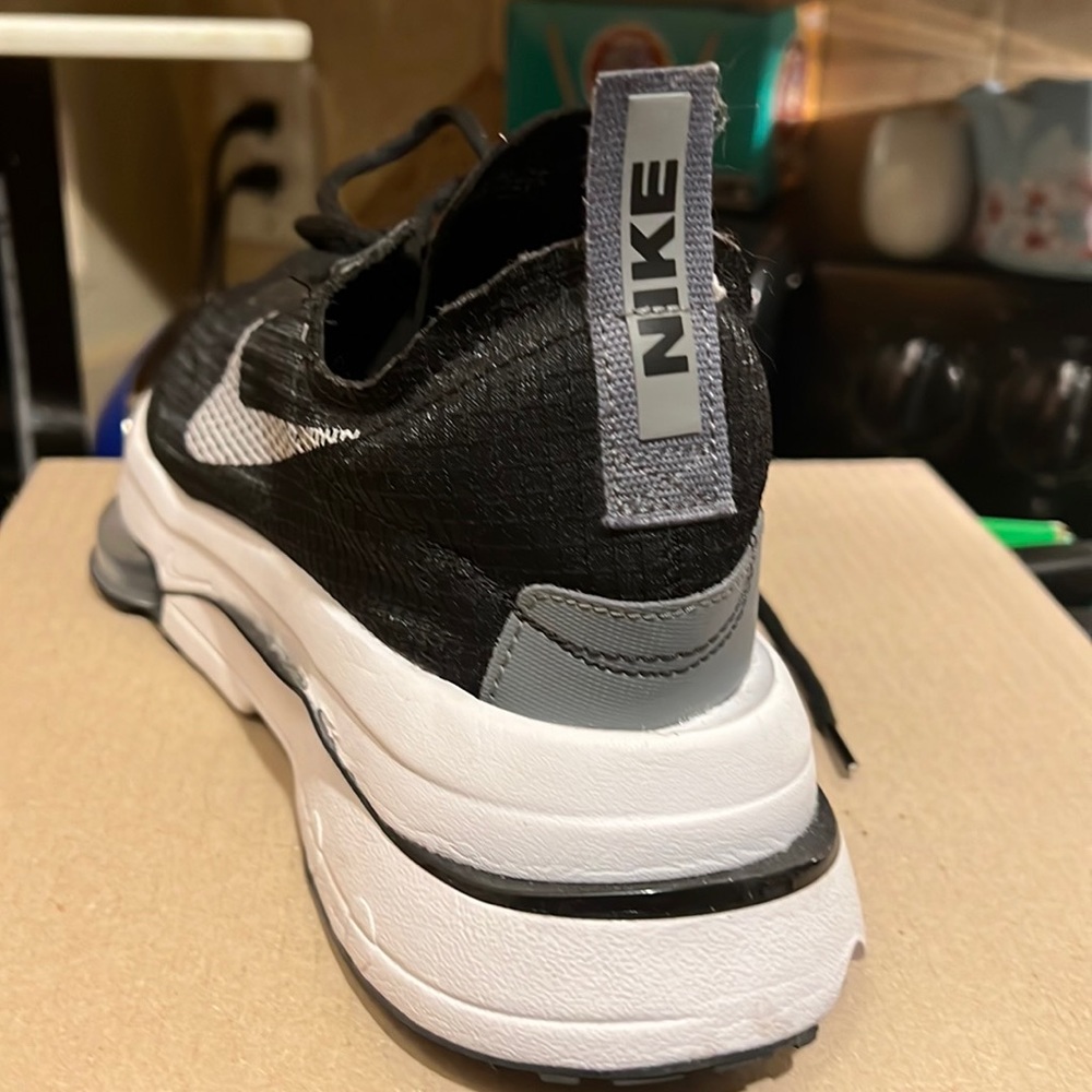 Nike Air Zoom size  11